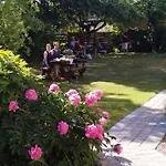 Pegasus Bed and Breakfast 3*